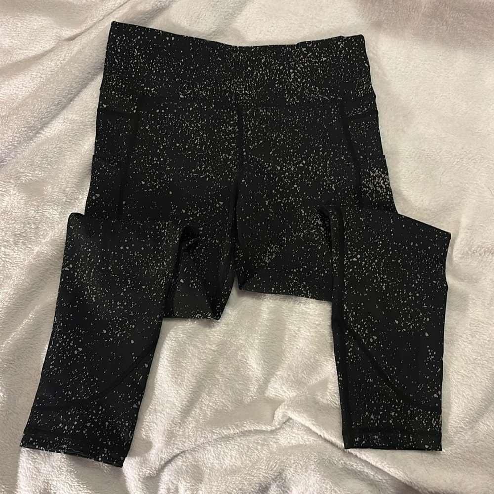 Zyia reflective full length leggings. From a smoke free home.